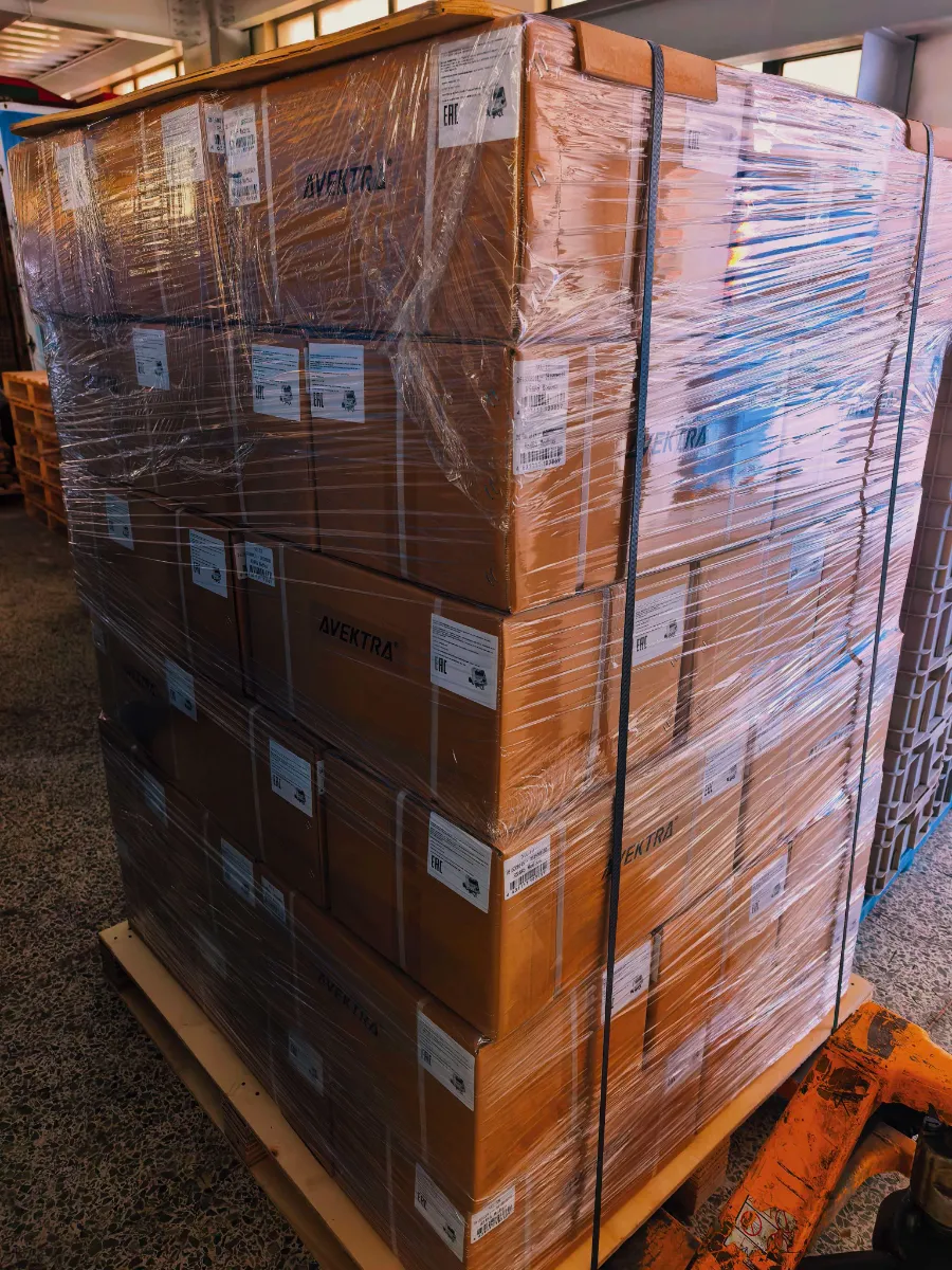 Daily Shipments from the Factory